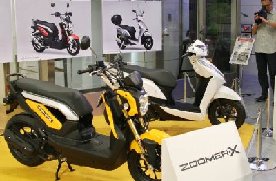Honda Zoomer Pit Bike Grows Up into 70mph Zoomer X 110